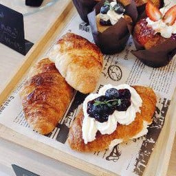Blueberry Croissant