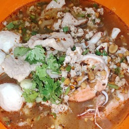 ก๋วยเตี๋ยวต้มยำรวม