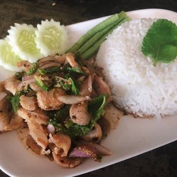 ข้าวน้ำตกเนื้อ