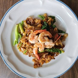 ผัดซีอิ๊วกุ้ง