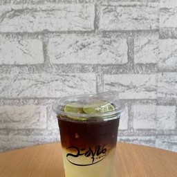 แบล็คคอฟฟี่น้ำผึ้งมะนาวเย็น