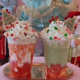 เซ็ทคู่ คริสมาสต์เฟรปเป้ดริ้งค์ (เมนูพิเศษ)