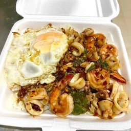 ร้านน้องเอวา. ก๋วยเตี๋ยวไก่ตุ๋น,หมูน้ำตก,น้ำใส อาหารตามสั่ง