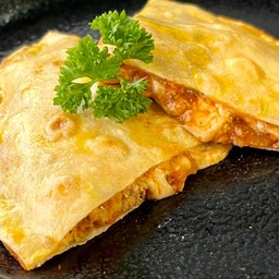 คาลโซเน่ (พิซซ่าพัฟอิตาเลี่ยน)