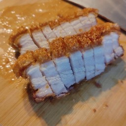 หมูกรอบ 1 ขีด