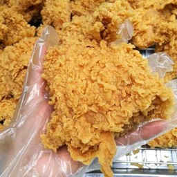 สะโพกไก่ทอดกรอบ