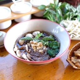 หมู-พิเศษ