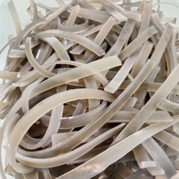 เส้นบุกแบน