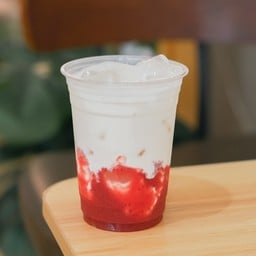 Strawberry Fresh Milk - นมสดสตอเบอร์รี่โฮมเมด
