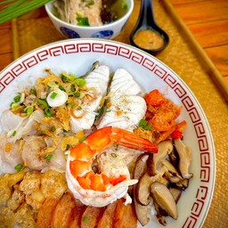 ข้าวต้มแห้งทรงเครื่อง