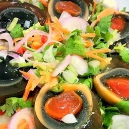 ยำไข่เยี่ยวม้า