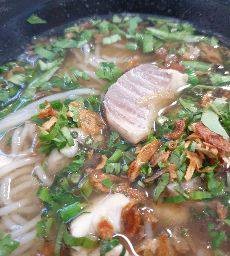 ต้มเส้นปลา
