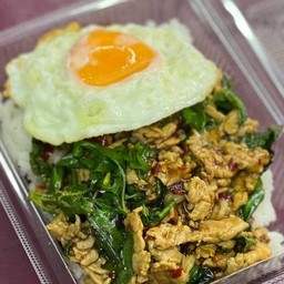 กะเพราหมูชิ้น