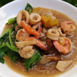 ราดหน้ากุ้งง