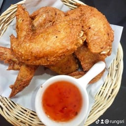 ปีกไก่ทอด