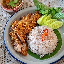 ข้าวไก่ทอดซอสมะขาม