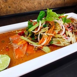 ยำมะม่วงแซลมอน