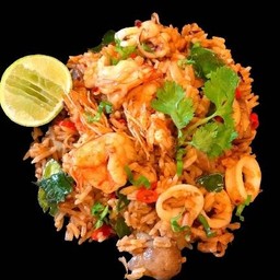 ข้าวผัดซอสต้มยำ