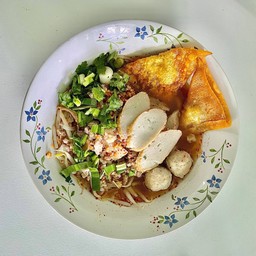 สายชล ก๋วยเตี๋ยวหมูต้มยำ