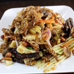 ยำข้าวโพดปูเค็ม