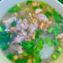 ข้าวต้มหมูสับ