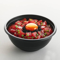 ข้าวหน้าปลาทูน่าซอสทาทาร์กับไข่ดองซีอิ๊วญี่ปุ่น