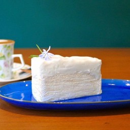 Baby Coconut Crepe Cake (Signature)