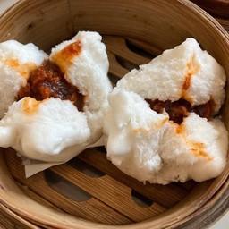 ซาลาเปาไส้หมูแดง ( มี 2 ลูก )