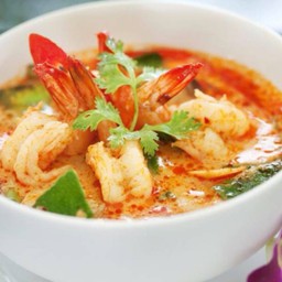 ต้มยำน้ำข้น หรือน้ำใส กับข้าว [กุ้ง, รวมมิตร]