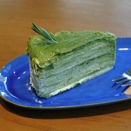 Matcha Crepe Cake