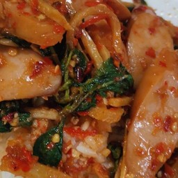 พริกแกงใต้หน่อไม้แฮมราดข้าว