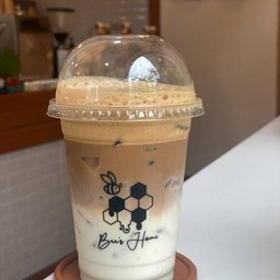 กาแฟนมสดมะพร้าว