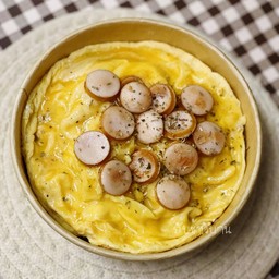 ข้าวไข่ข้นไส้กรอก