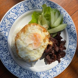 ข้าวเนื้อแดดเดียว