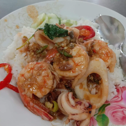 ข้าวกะเพราทะเล