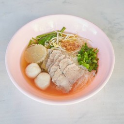 โกเด้ง หมูอบ หมูแดง หมูกรอบ ตลาด 62 บล็อก