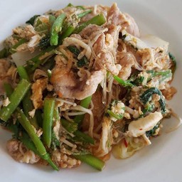 สุกี้แห้ง