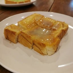 Delicia ชาไทย ก๋วยเตี๋ยวหลอดทรงเครื่อง