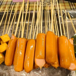 ไส้กรอกหนังกรอบ