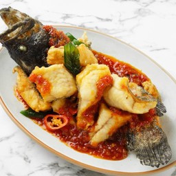 ปลาเก๋าราดพริก