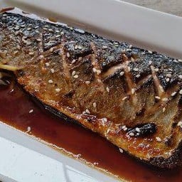 ปลาซาบะย่างซีอิ๊ว