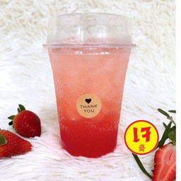 สตรอเบอร์รี่โซดา (เจ)