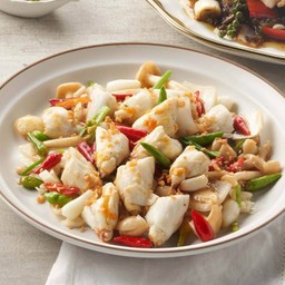 เนื้อปูก้อนผัดพริกขี้หนูสวน