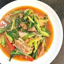 คะน้าปลากระป๋อง