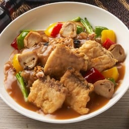 ราดหน้าเนื้อปลากะพงเต้าซี่