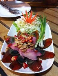 ไข่เยี่ยวม้าทรงเครื่อง