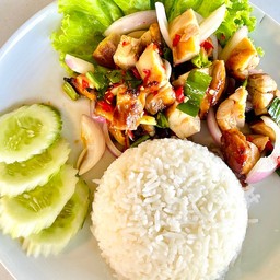 ข้าวยำไก่ย่าง