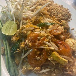 ผัดไทยกุ้งแห้ง