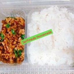 ข้าว+กะเพราหมูสับไข่เค็ม