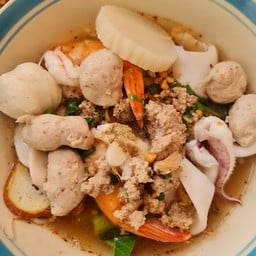 ก๋วยเตี๋ยวเย็นตาโฟทะเลเจ๊แข ปราณบุรี